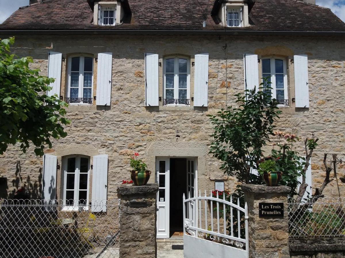 Les Trois Prunelles Saint-Pierre-Toirac ภายนอก รูปภาพ