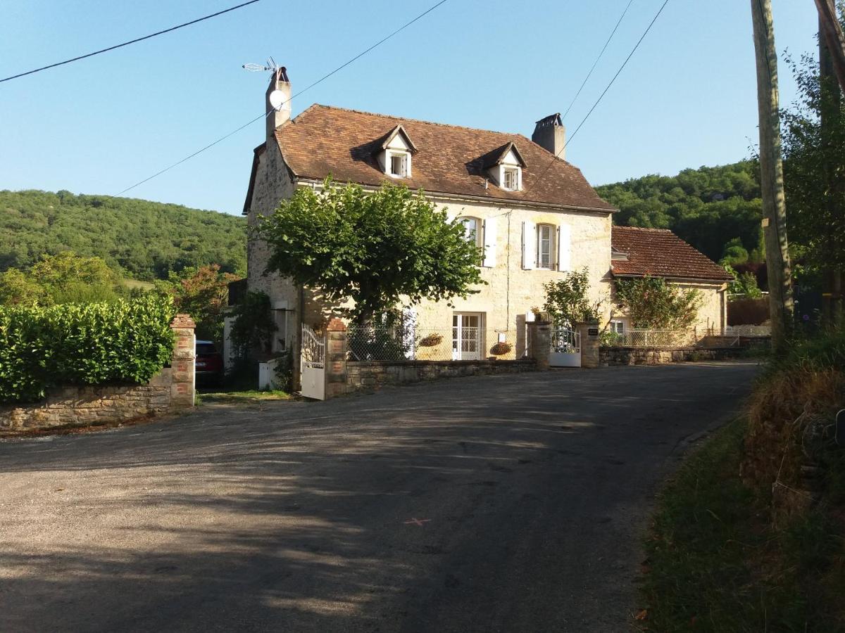 Les Trois Prunelles Saint-Pierre-Toirac ภายนอก รูปภาพ