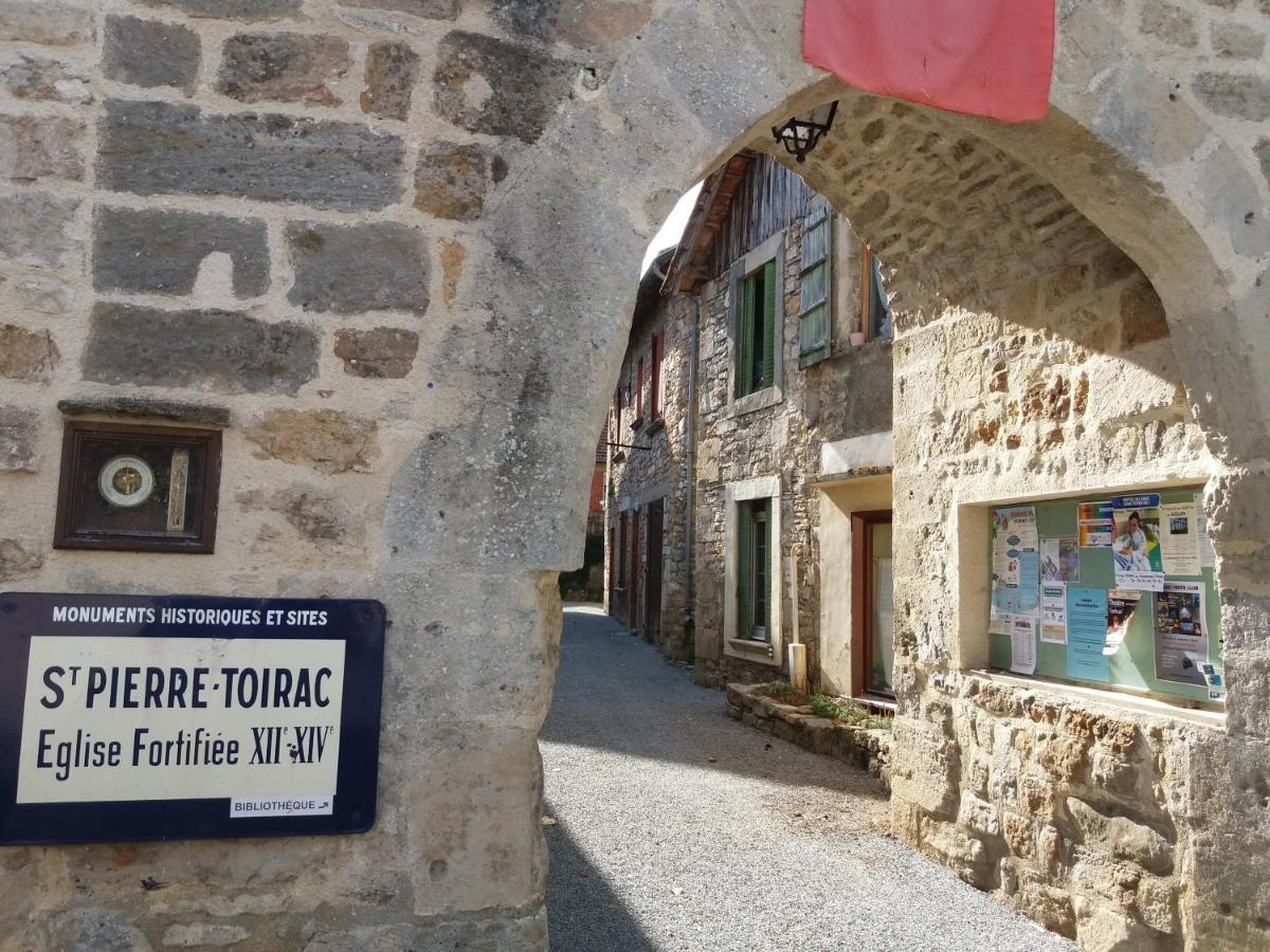 Les Trois Prunelles Saint-Pierre-Toirac ภายนอก รูปภาพ