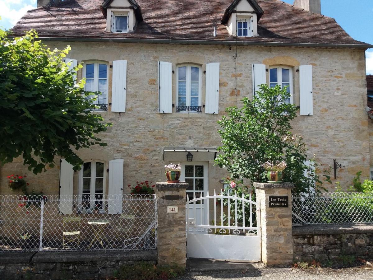 Les Trois Prunelles Saint-Pierre-Toirac ภายนอก รูปภาพ